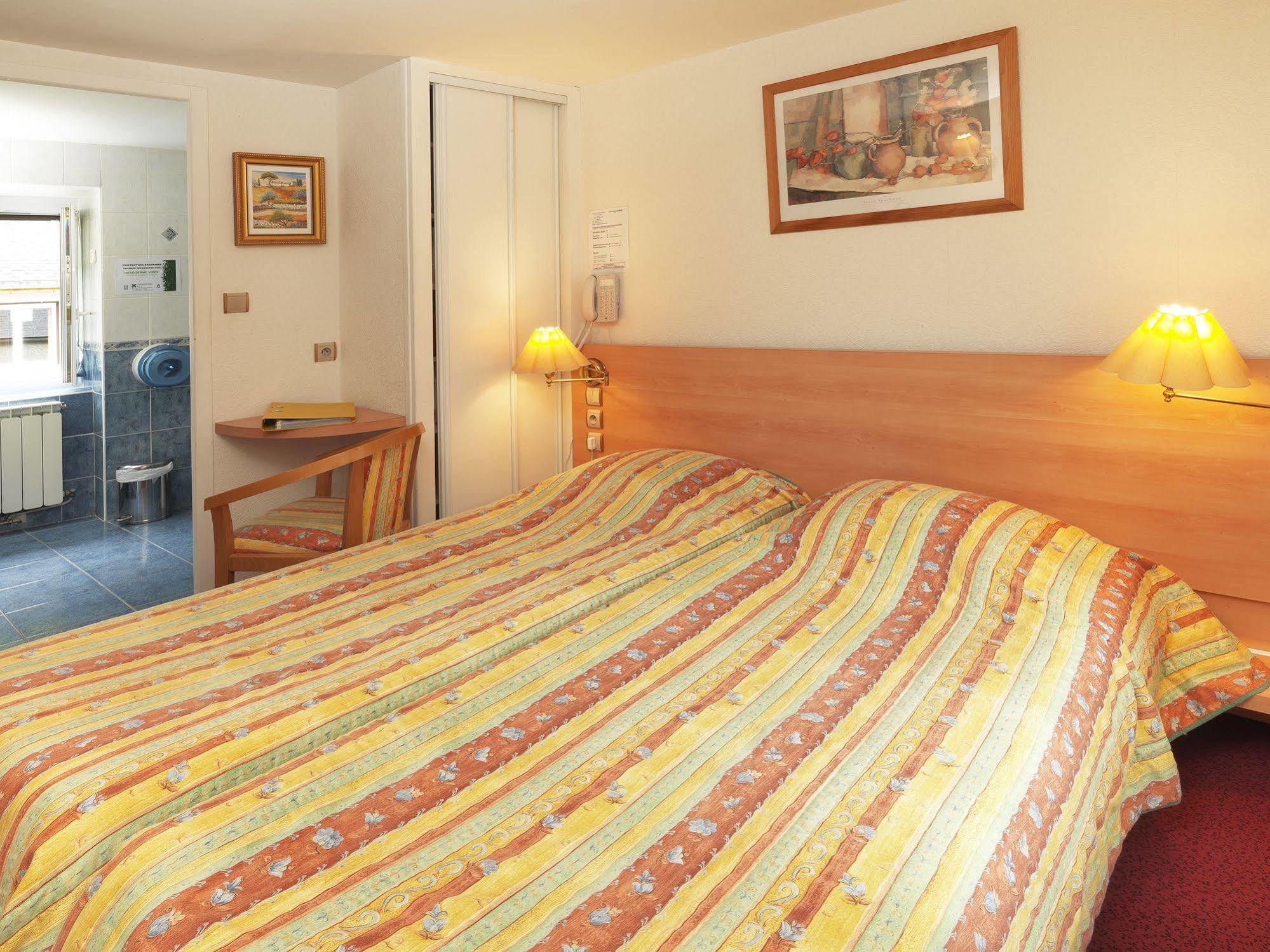 Auberge De L'Isard サン＝ドニ エクステリア 写真